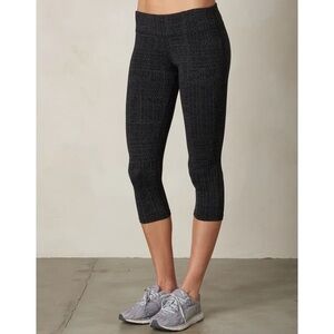 Prana Grey/dark grey Patterned Capri Leggings, size S